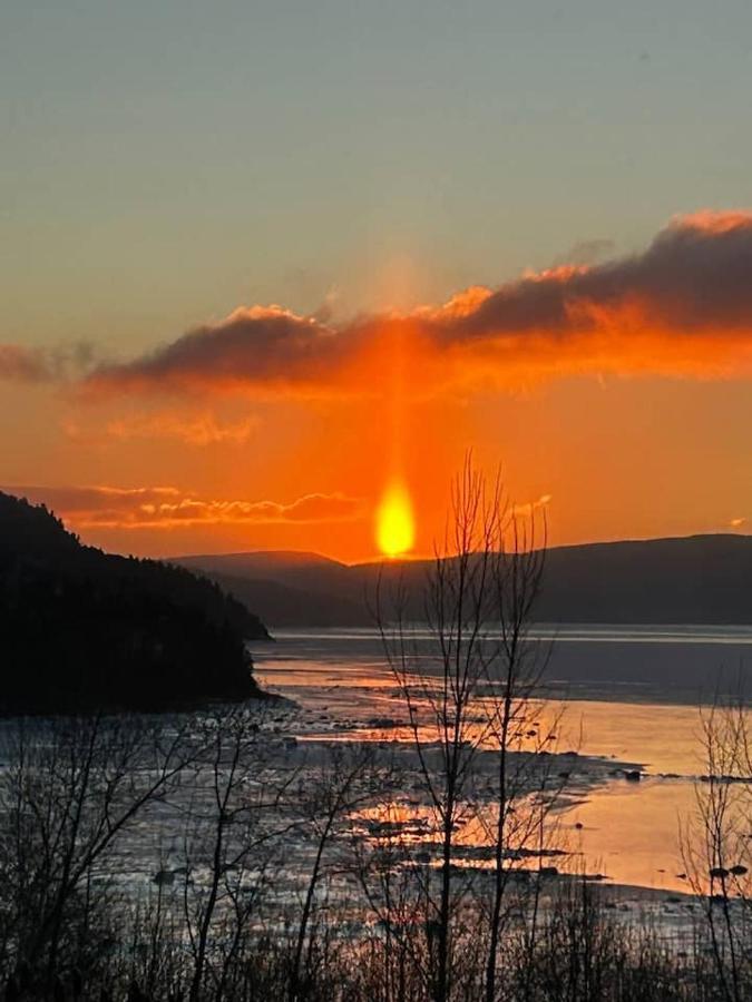 Suite 2 Fleche Du Fjord Vue Saguenay Mont Valin Saint-Fulgence 외부 사진
