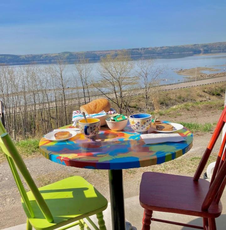 Suite 2 Fleche Du Fjord Vue Saguenay Mont Valin Saint-Fulgence 외부 사진